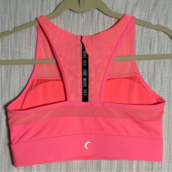 ZYIA Neon Pink Sports Bra size Medium - Picture 2 of 3